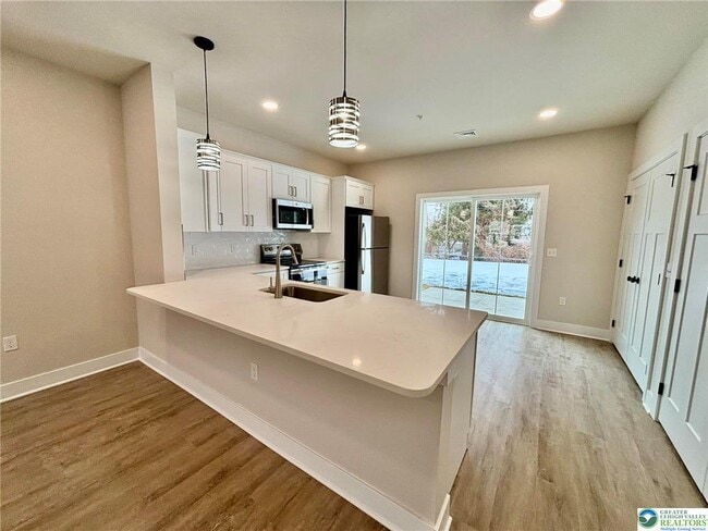 1411 Greenview Dr in Bethlehem, PA - Building Photo - Building Photo