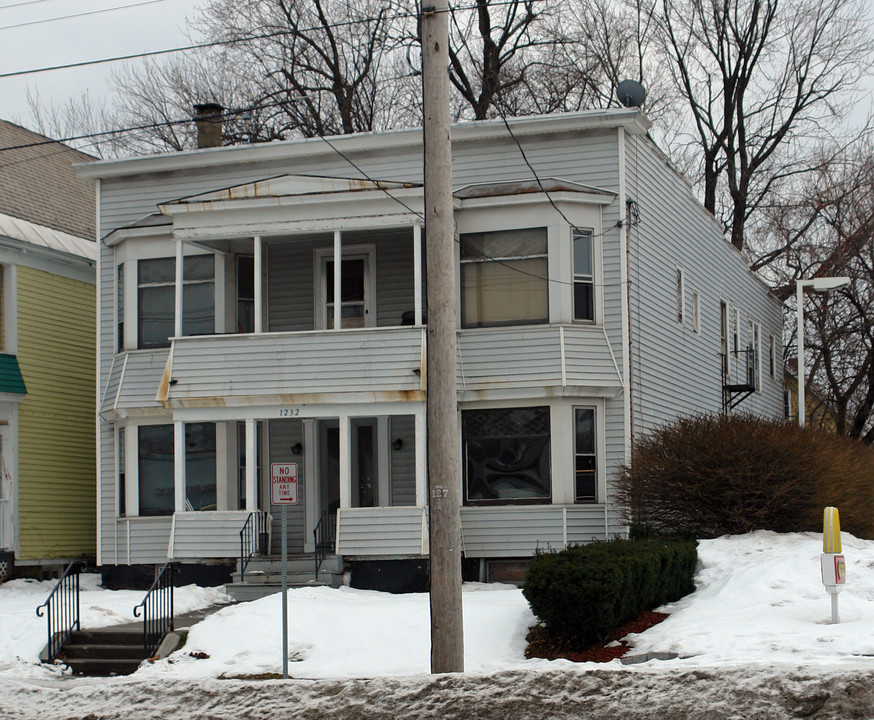 1232 State St in Schenectady, NY - Building Photo