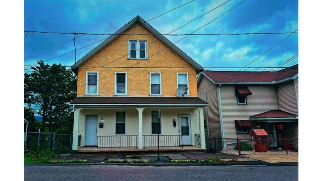 property at 808 1/2 Eynon St
