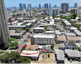 1568 Pensacola St in Honolulu, HI - Building Photo