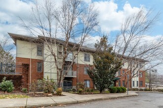 West End Circle Condominiums in Nashville, TN - Building Photo - Building Photo