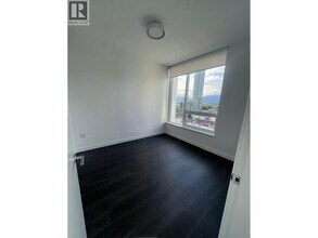 2425 Alpha Ave in Burnaby, BC - Building Photo - Building Photo