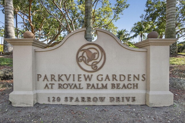 120 Sparrow Dr in Royal Palm Beach, FL - Building Photo - Building Photo