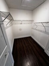 5082 Ernst Ct, Unit 33 in Orlando, FL - Building Photo - Building Photo