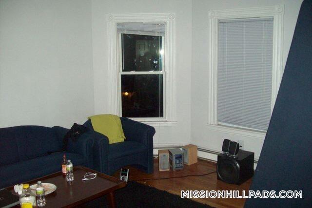 59-61-61 Hillside St, Unit 3