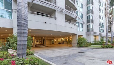 267 San Pedro St in Los Angeles, CA - Foto de edificio - Building Photo