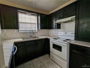 13 West Dr-Unit -10 in Edinburg, TX - Building Photo - Building Photo