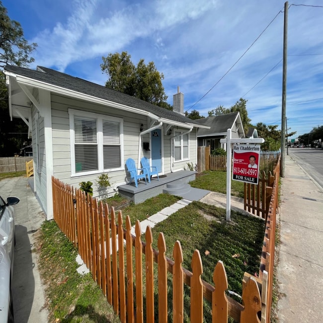 property at 410 E Floribraska Ave