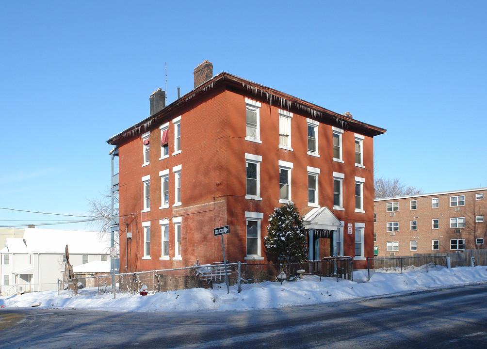 385-389 Zion St in Hartford, CT - Building Photo