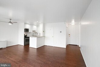 6621 Wakefield Dr in Alexandria, VA - Building Photo - Building Photo