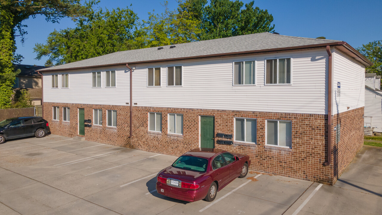 Sewells Point Apartments in Norfolk, VA - Building Photo