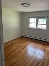 88 Harper Ave, Unit 88.2 in Irvington, NJ - Building Photo - Building Photo