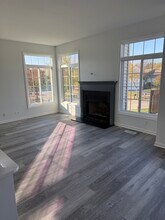 921 Mesa Dr in Lake In The Hills, IL - Building Photo - Building Photo