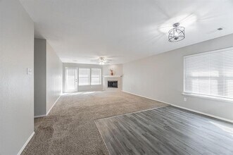 2831 Grandview Dr in Grand Prairie, TX - Building Photo - Building Photo