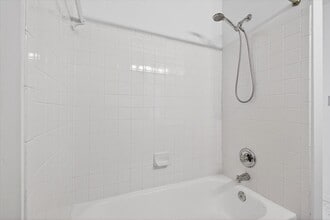 8604 Fire Rock Rd in Laurel, MD - Building Photo - Building Photo