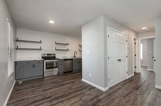 1147 E Elm St in Springfield, MO - Building Photo - Building Photo