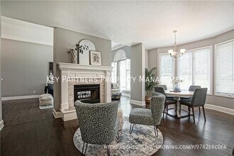 12403 W 126th St in Overland Park, KS - Building Photo - Building Photo