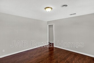 4204 Lane Ave S in Jacksonville, FL - Building Photo - Building Photo