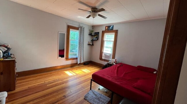 931 Westcott St in Syracuse, NY - Building Photo - Building Photo