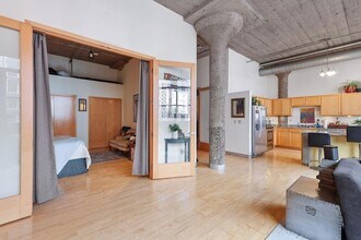 521 S 7th St in Minneapolis, MN - Building Photo - Building Photo