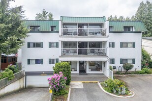 33464 George Ferguson Way in Abbotsford, BC - Building Photo