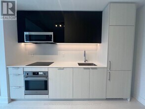 308 Jarvis St in Toronto, ON - Building Photo - Building Photo