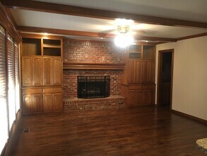 5624 E 103rd St in Tulsa, OK - Building Photo - Building Photo