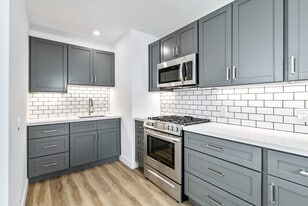 373 S Palm Canyon Dr, Unit 1