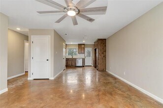 1371 CR-704 in Cleburne, TX - Building Photo - Building Photo