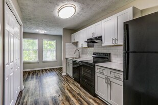 Meadow Crossing in Conyers, GA - Building Photo