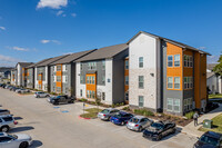 Aspen Heights Fayetteville in Fayetteville, AR - Building Photo - Building Photo