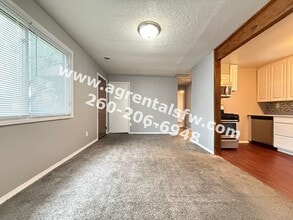 2329 Barnhart Ave in Fort Wayne, IN - Building Photo - Building Photo