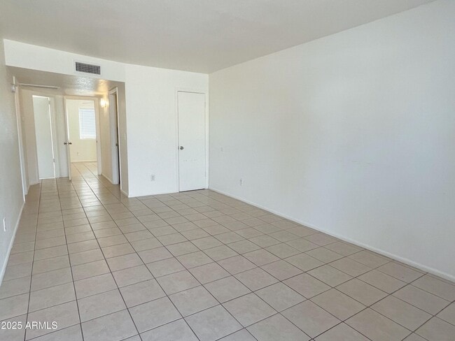 2061 S Apache Dr in Apache Junction, AZ - Building Photo - Building Photo