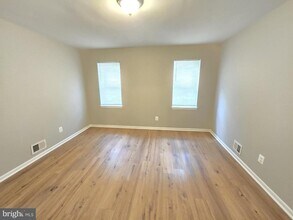 1207 E Lanvale St in Baltimore, MD - Building Photo - Building Photo