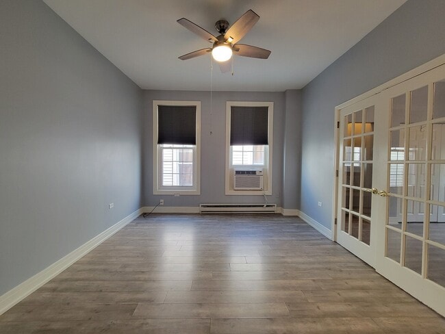 802 Dempster St in Evanston, IL - Building Photo - Building Photo