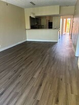 8284 NW 24th St, Unit 8284 in Coral Springs, FL - Building Photo
