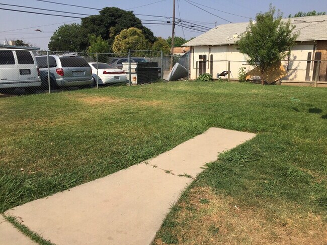 property at 112 E 12th St