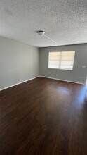 1502 E Humphrey St in Tampa, FL - Building Photo - Building Photo