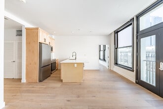 Jewelry Trades Building in Los Angeles, CA - Building Photo - Interior Photo