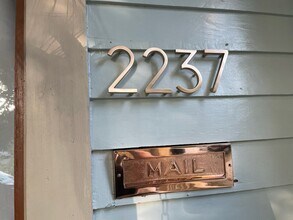 2237 General Pershing St in New Orleans, LA - Foto de edificio - Building Photo