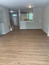 1528 Long Dr Ct in Crofton, MD - Foto de edificio - Building Photo