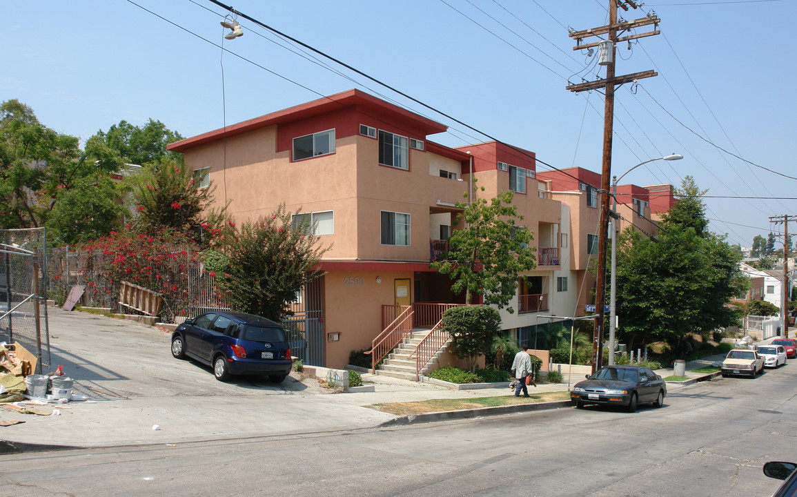 Park Place Terrace in Los Angeles, CA - Building Photo