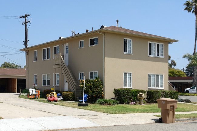 16-22 N Dos Caminos St in Ventura, CA - Building Photo - Building Photo