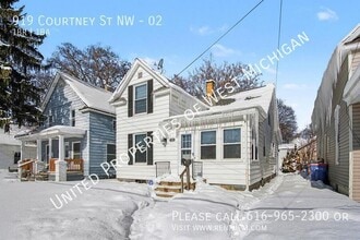 919 Courtney St NW in Grand Rapids, MI - Building Photo - Building Photo