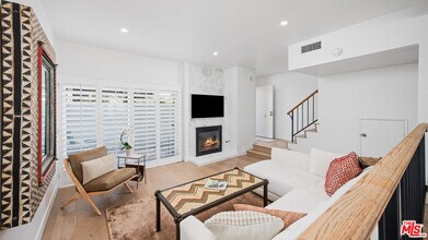 35 Village Pkwy in Santa Monica, CA - Building Photo - Building Photo
