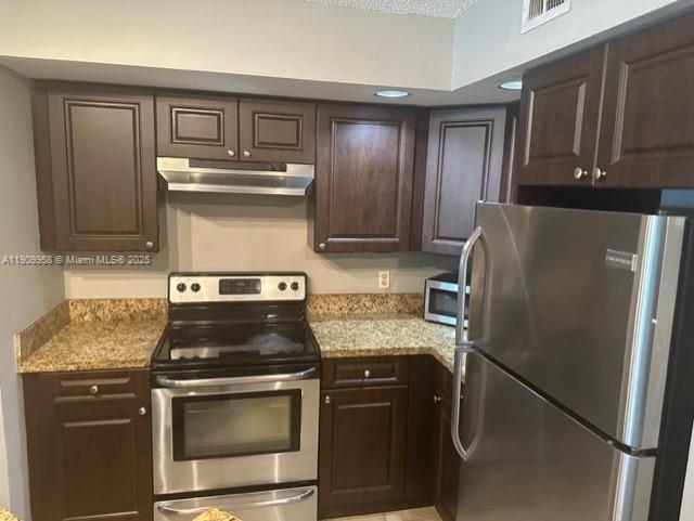 property at 12870 Vista Isles Dr