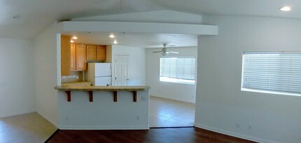 57887 Campanula St in Yucca Valley, CA - Building Photo - Building Photo