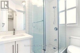 244 Boulton Ave in Toronto, ON - Building Photo - Building Photo
