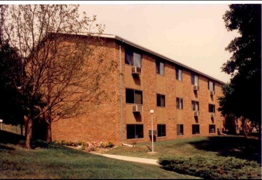 Whittier Apartments in Sioux Falls, SD - Foto de edificio