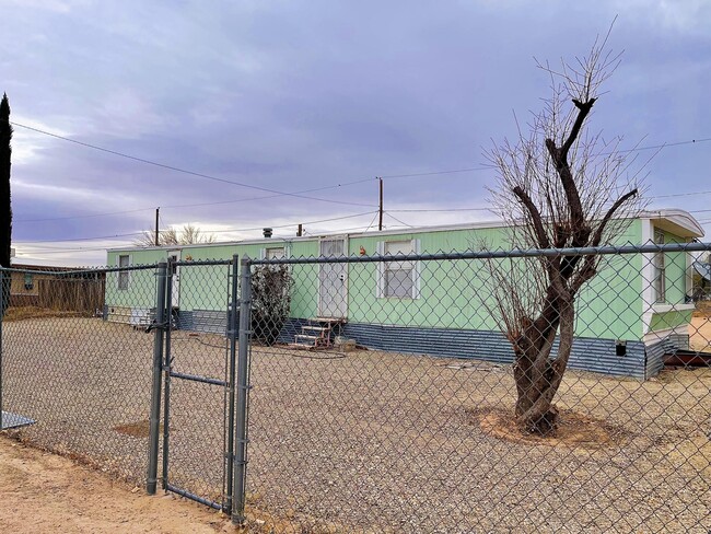 712 Benfield Ct in El Paso, TX - Foto de edificio - Building Photo